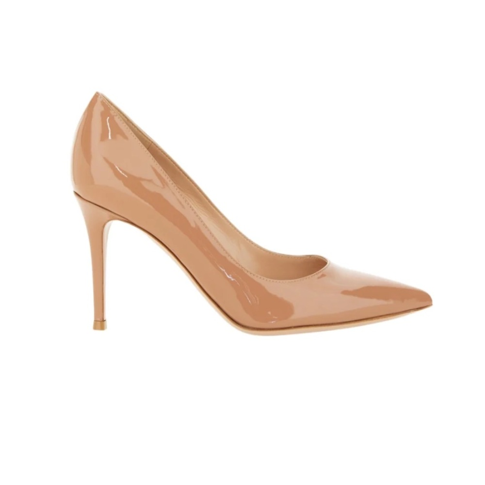 NWT Gianvito Rossi 85mm Pointed Pumps - Nude Patent Leather